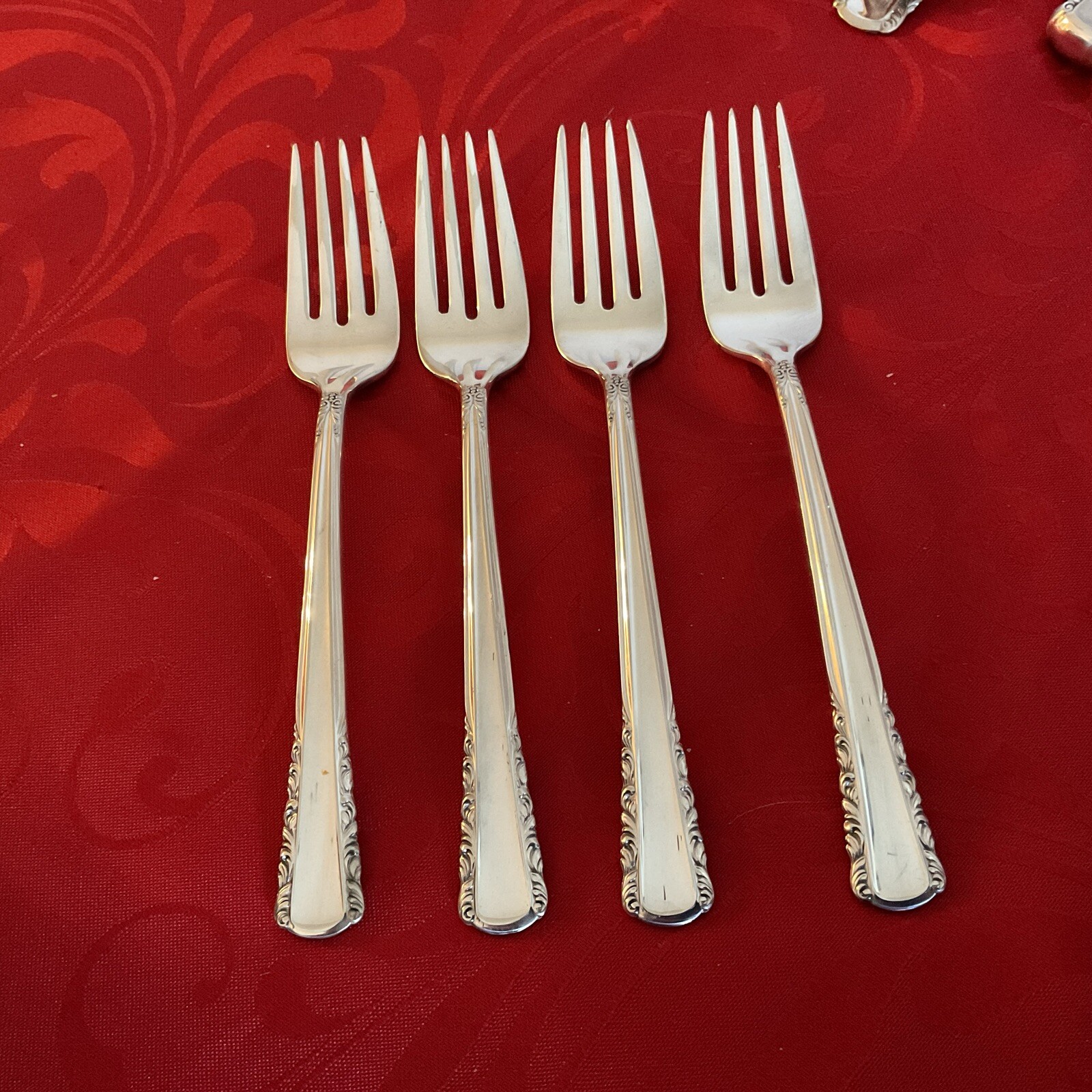 Holmes & Edwards silverplate May Queen lot of 4 salad forks 6 3/4" NM polished