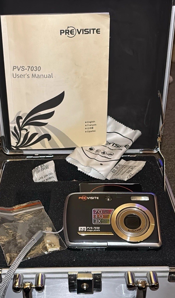 Previsite 7.0 MP Digital Camera W/ Keyed Case PVS-7030 VGC Tested Working