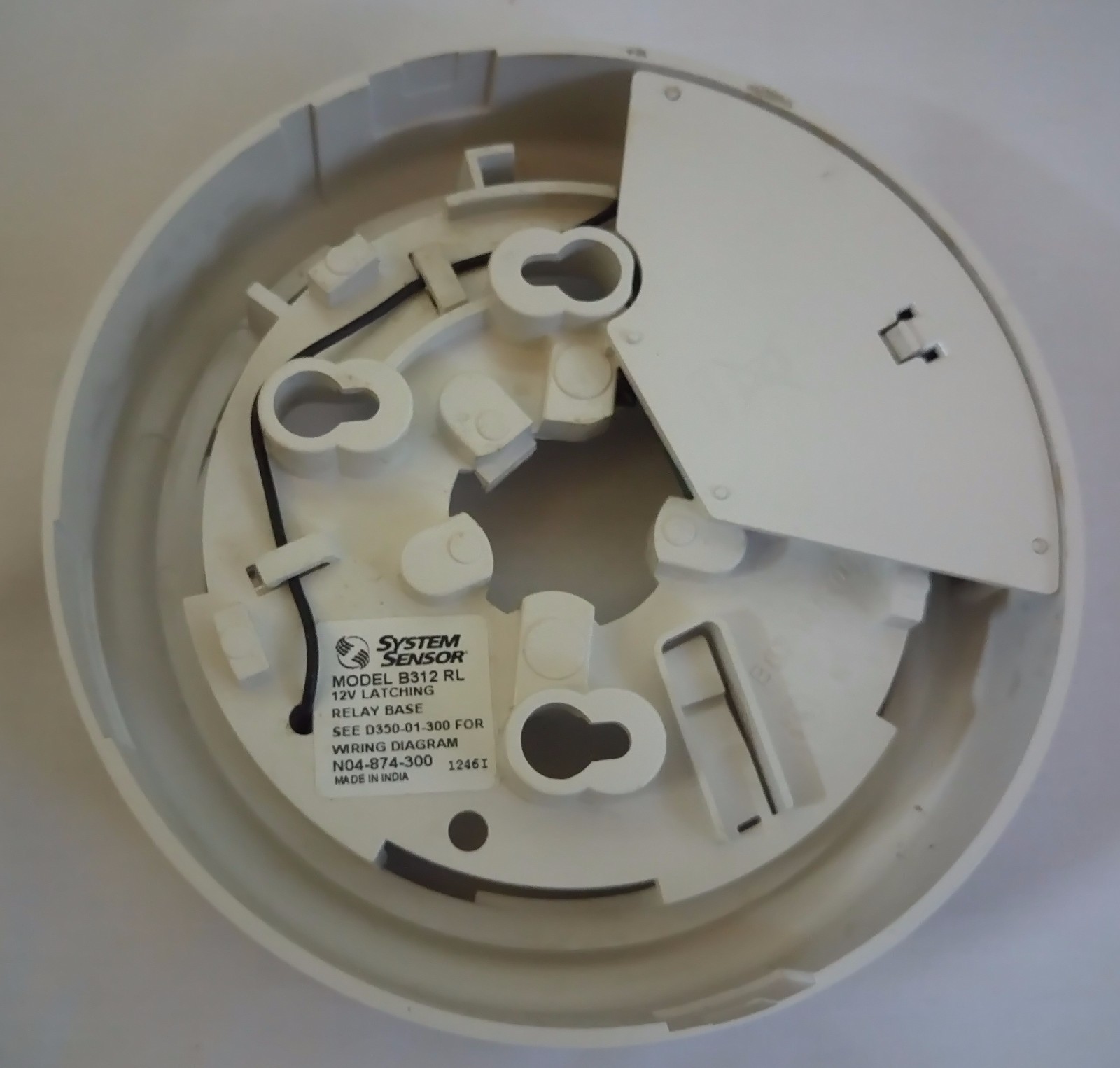 System Sensor B312RL Latching Base relay For Smoke / Heat Alarm
