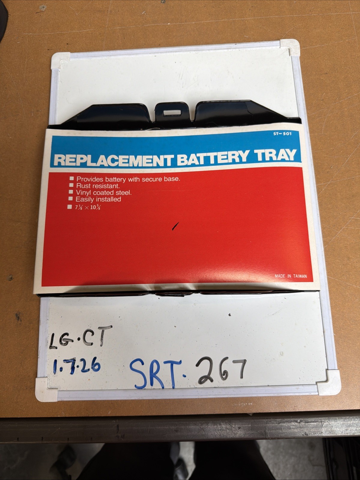 Replacement Battery Tray ST-501 (7 ¹/⁸ X 10 ⁵/⁸) Rubber Coated Steel, NOS OEM