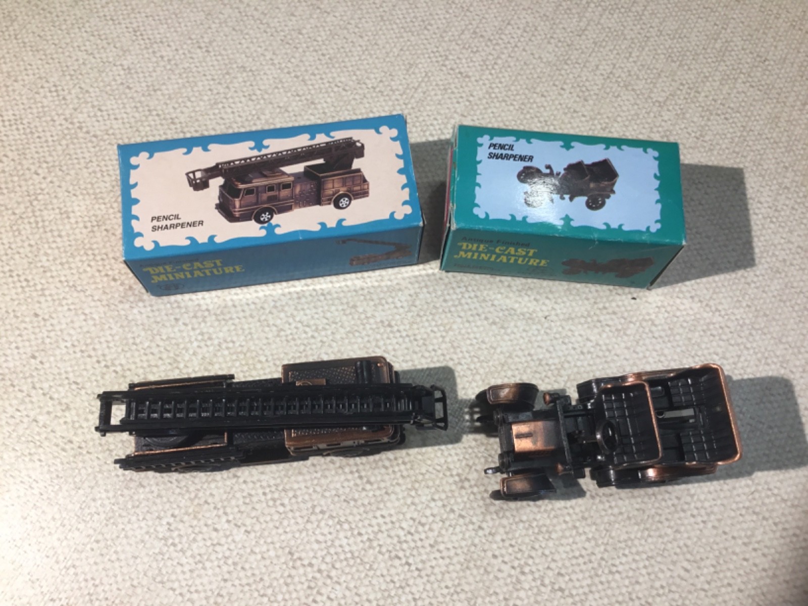 Pencil Sharpener Fire Engine & Antique Car. Die cast. NIB.