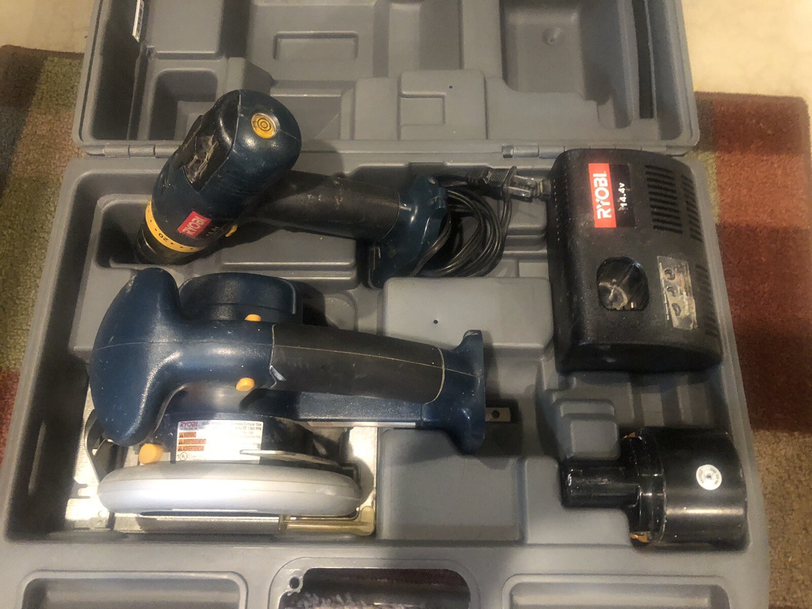 Ryobi 14.4volt drill saw combo, Used, No batteries
