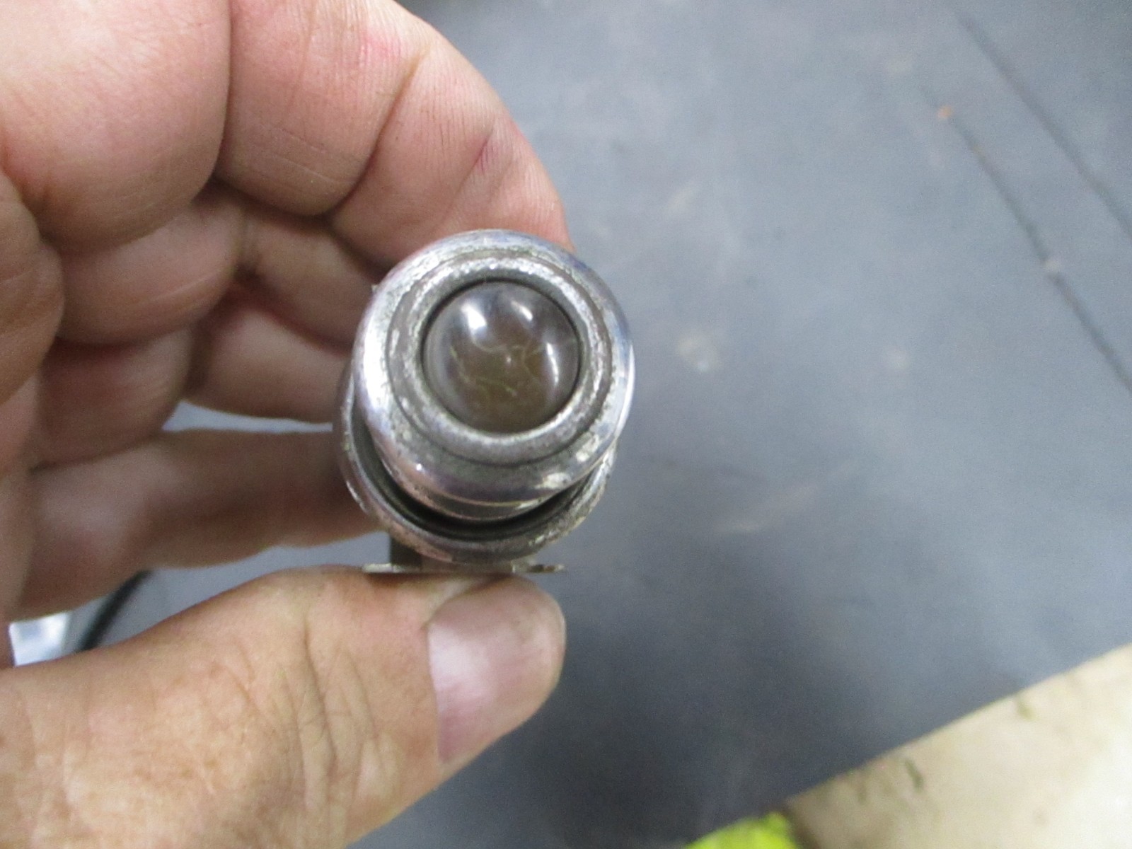 GM Cadillac Buick Yellow Cats Eye Lighter