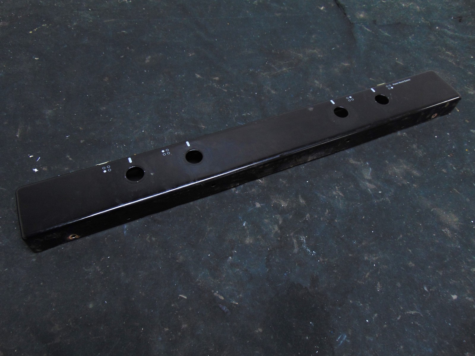Maytag Range MGR5752BDS Manifold Panel 74009828