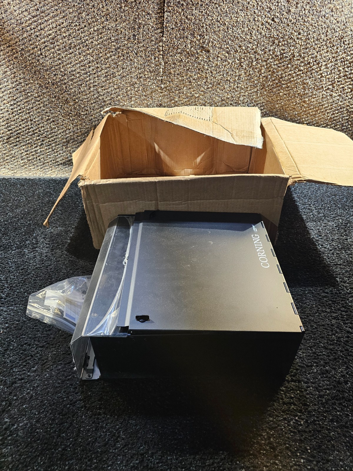 Corning WCH-06P 36 Fiber Wall Mountable Connector Housing, Accepts 6 CCH Modules