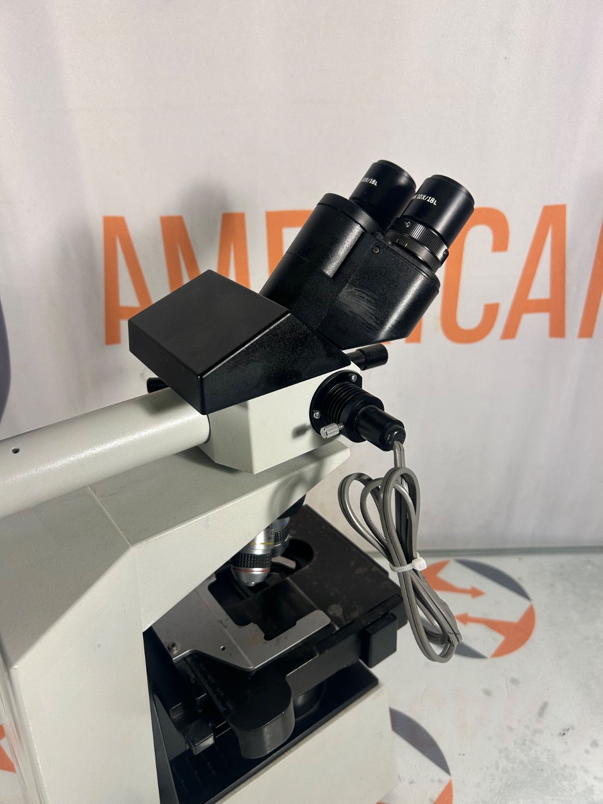 Olympus CH30 Lab Microscope with 2 lenses