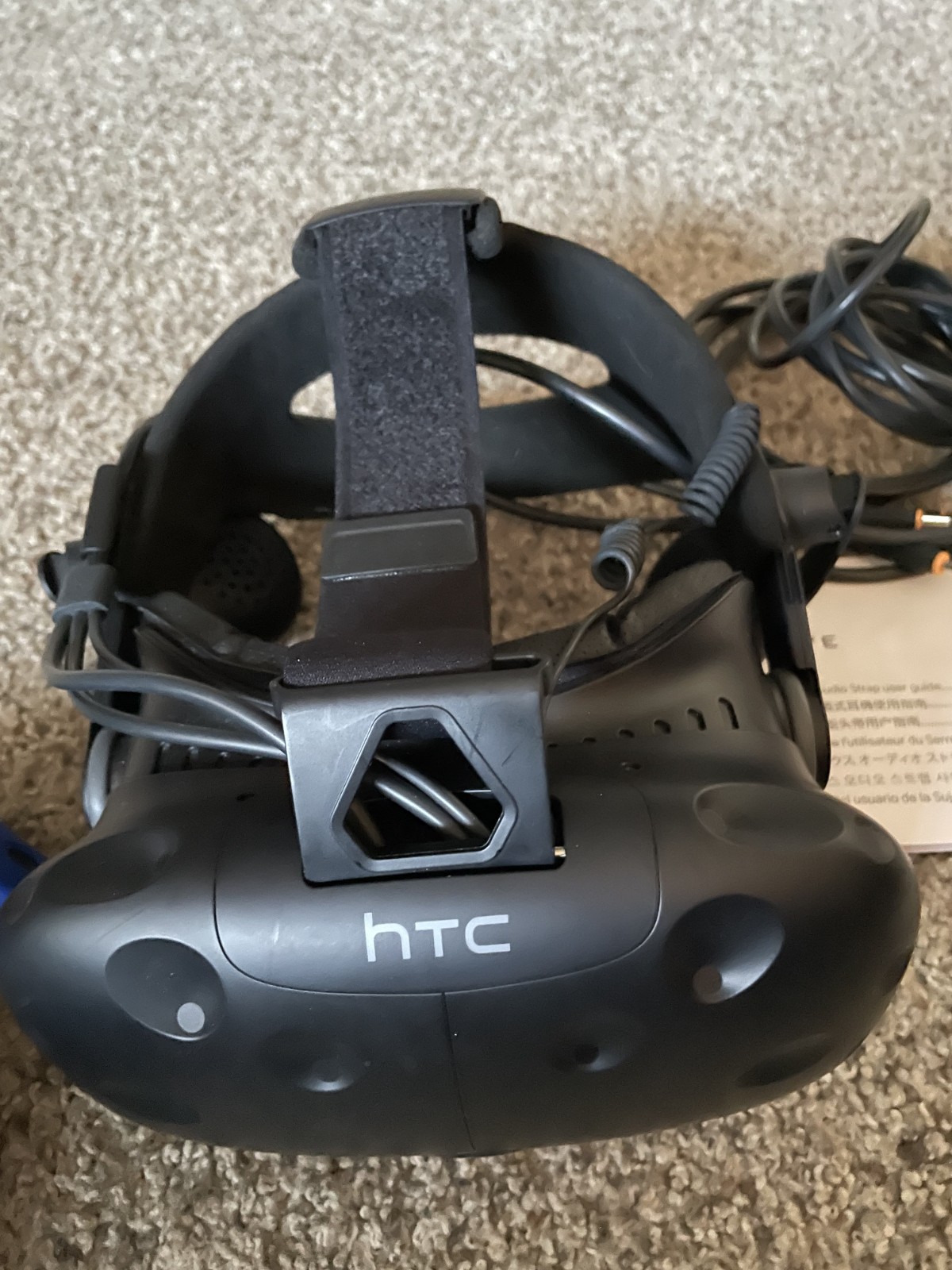 HTC Vive VR Headset w/ Deluxe Audio Strap Blue Controllers
