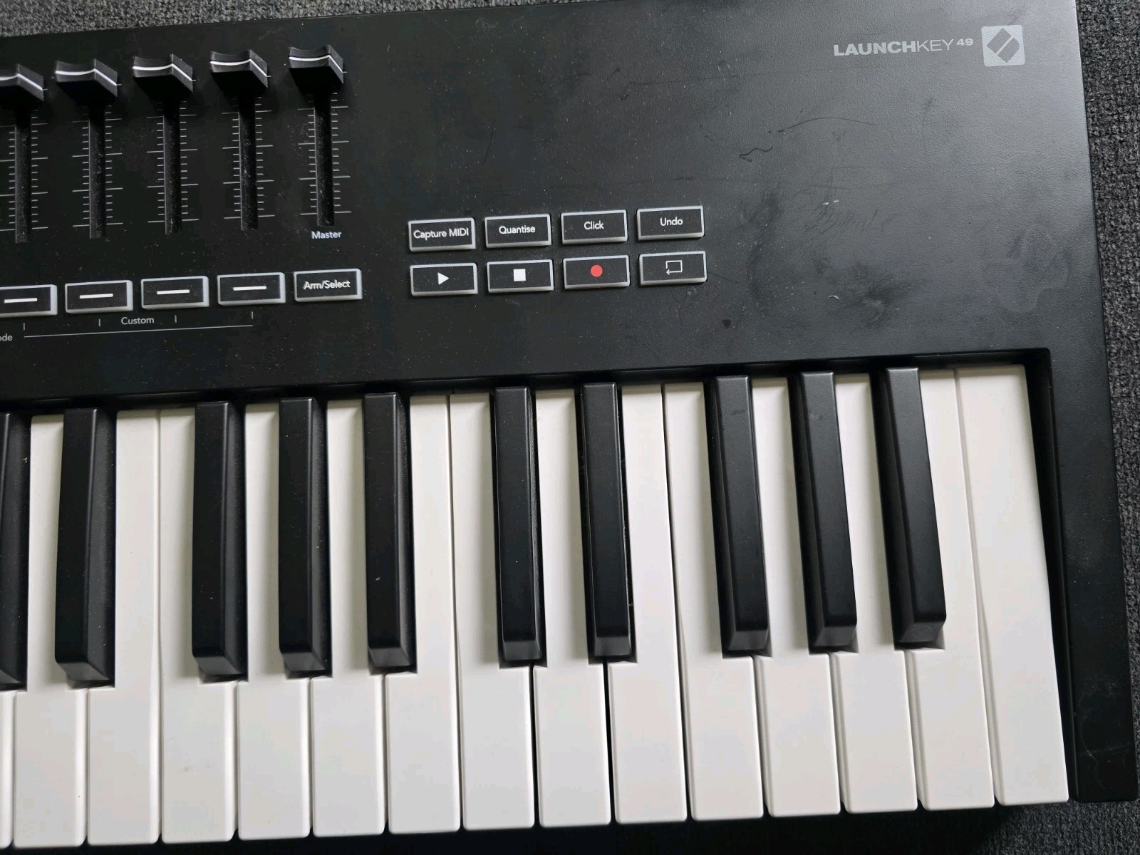 Novation Launchkey-49-mk3 Keyboard Controller With Usb Cable