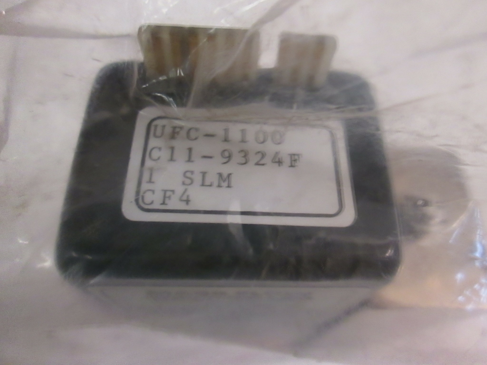 Unit UFC-1100 Mass Flow Controller, CF4, 1 SLM, Used