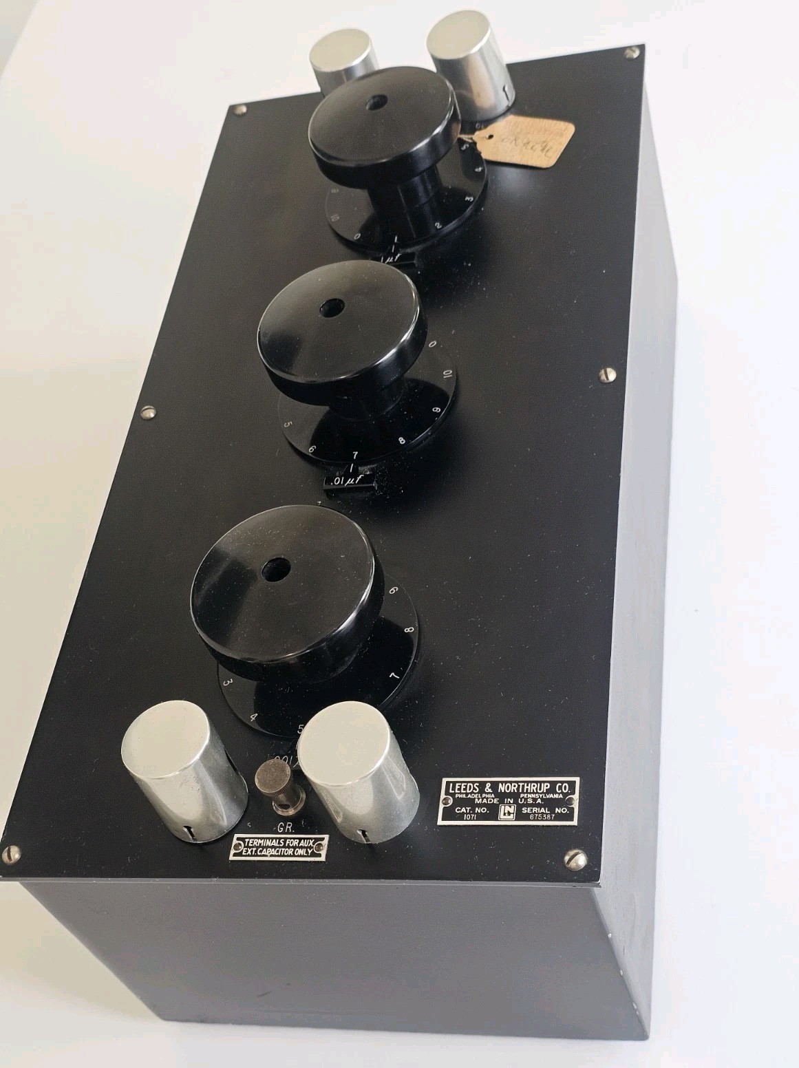 Leeds & Northrup Co. 1071 Capacitance Decade Box .001-1.11 µF 3 Decade