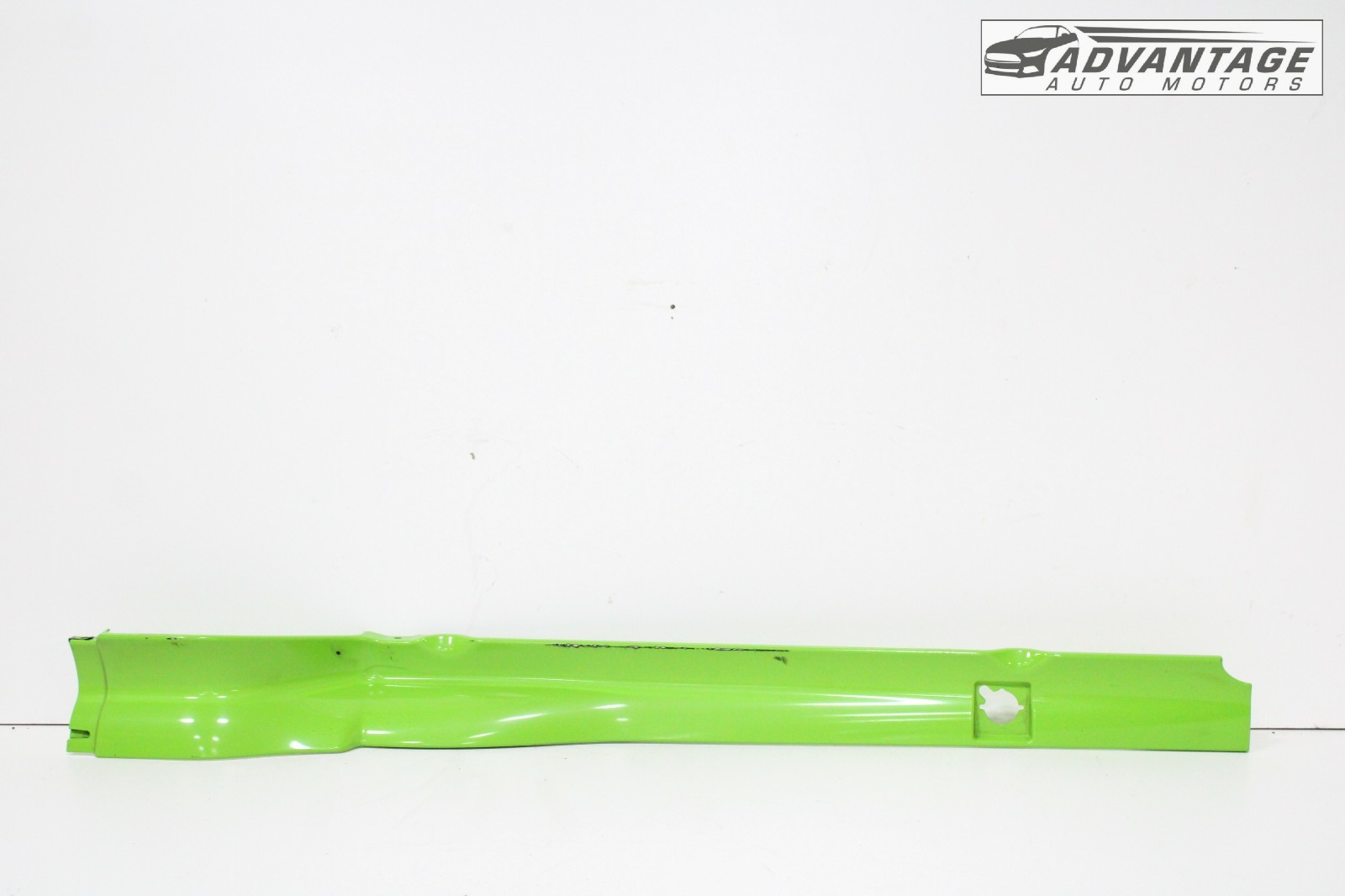2018-2024 FREIGHTLINER CASCADIA 126 FRONT LEFT SIDE ROCKER PANEL COVER OEM