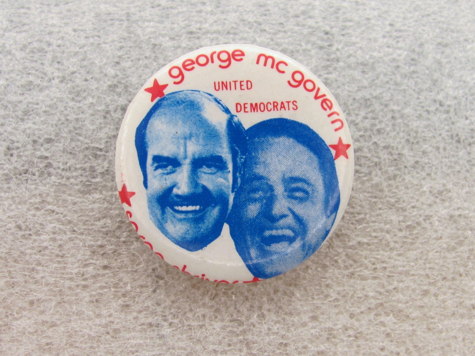 1972 McGovern for President 1 1/4" Pinback Button Shriver United Democrats