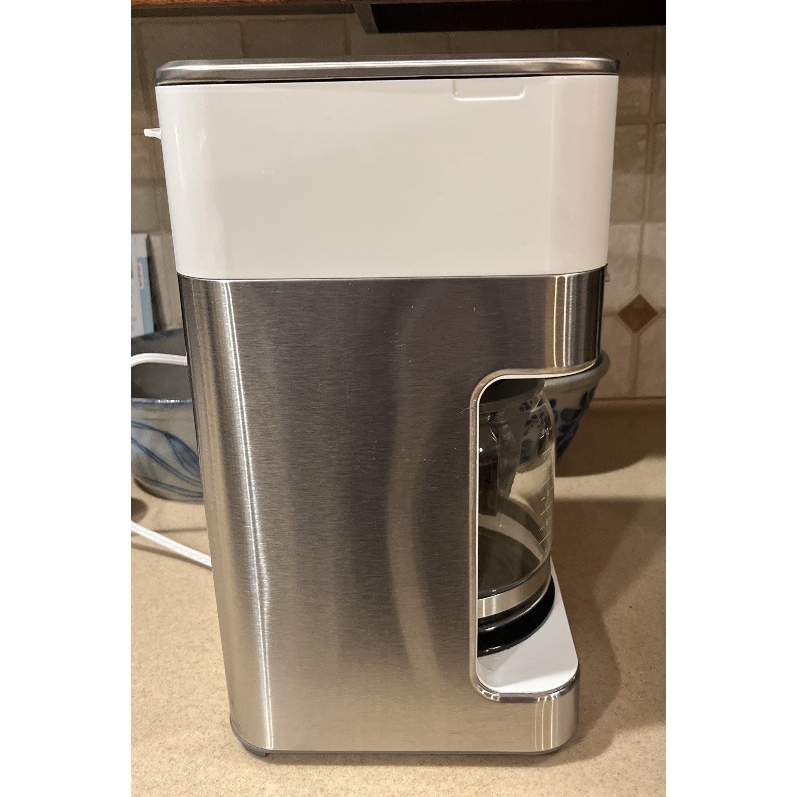 Braun PureFlavor 12 Cup Programmable Coffee Maker White Stainless KF7150WH