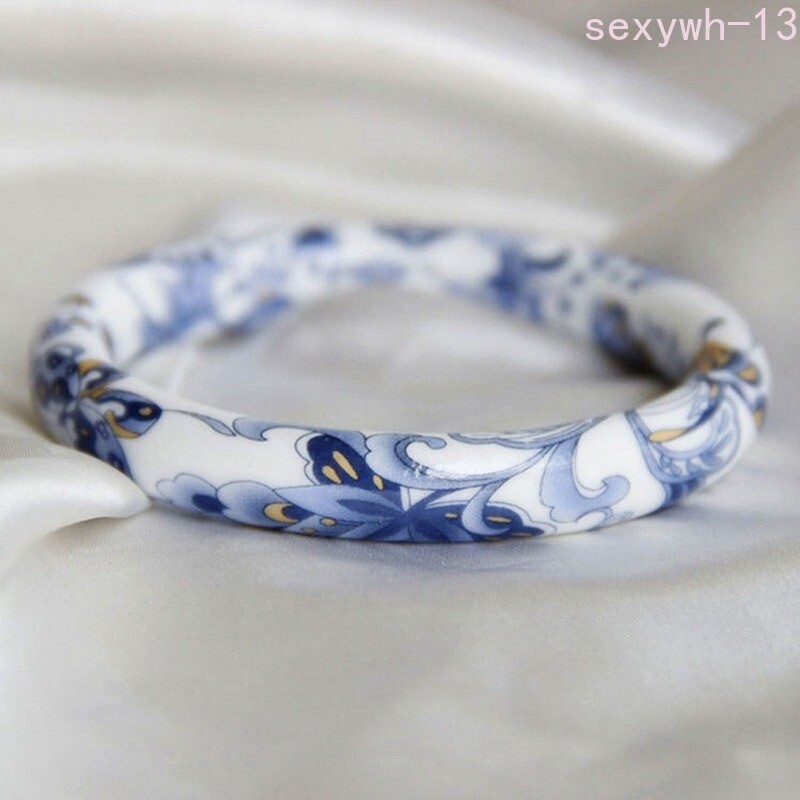 Natural Porcelain Hand Carved Round Blue and White Porcelain Bracelet Fashion