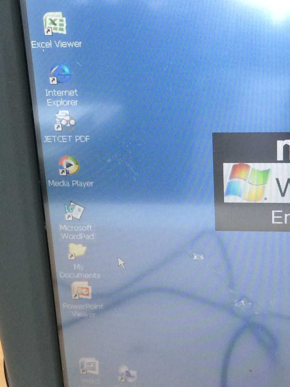 Oracle Micros Workstation 5A Touch Screen System Terminal With Stand Win CE 6.0