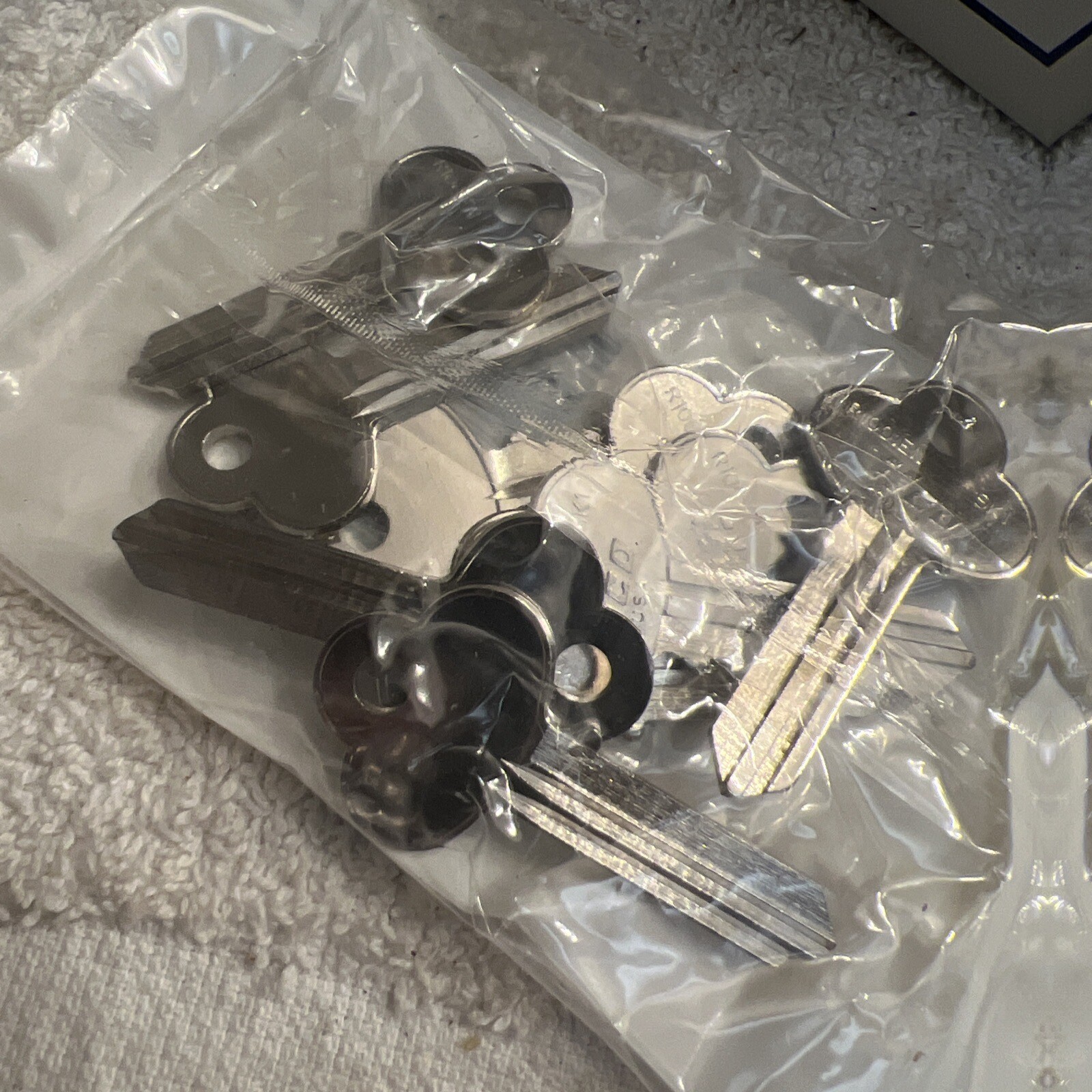 Lot of 10 New ILCO Key Blanks R1001EN EZ SK1 Uncut Locksmith