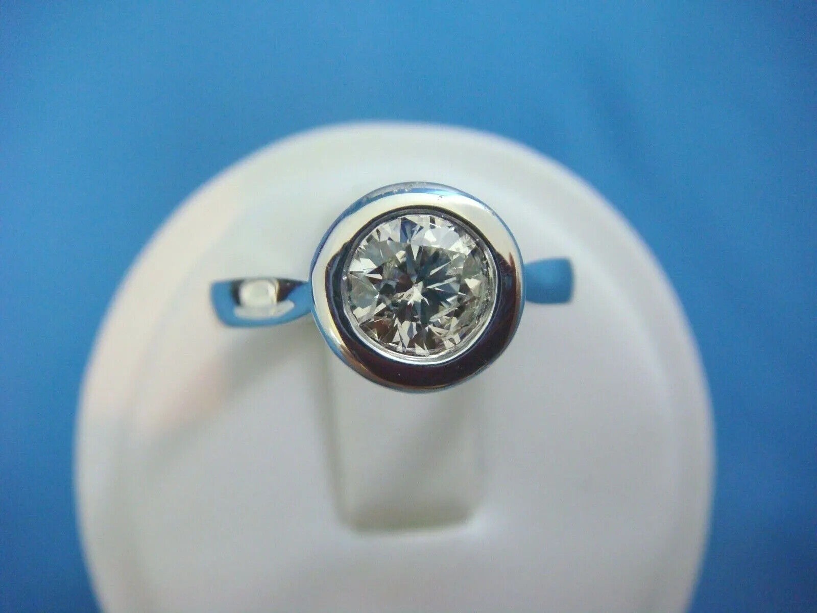 Round Cut 1.90 Ct Lab-Created White Diamond Engagement Ring 925 Sterling Silver