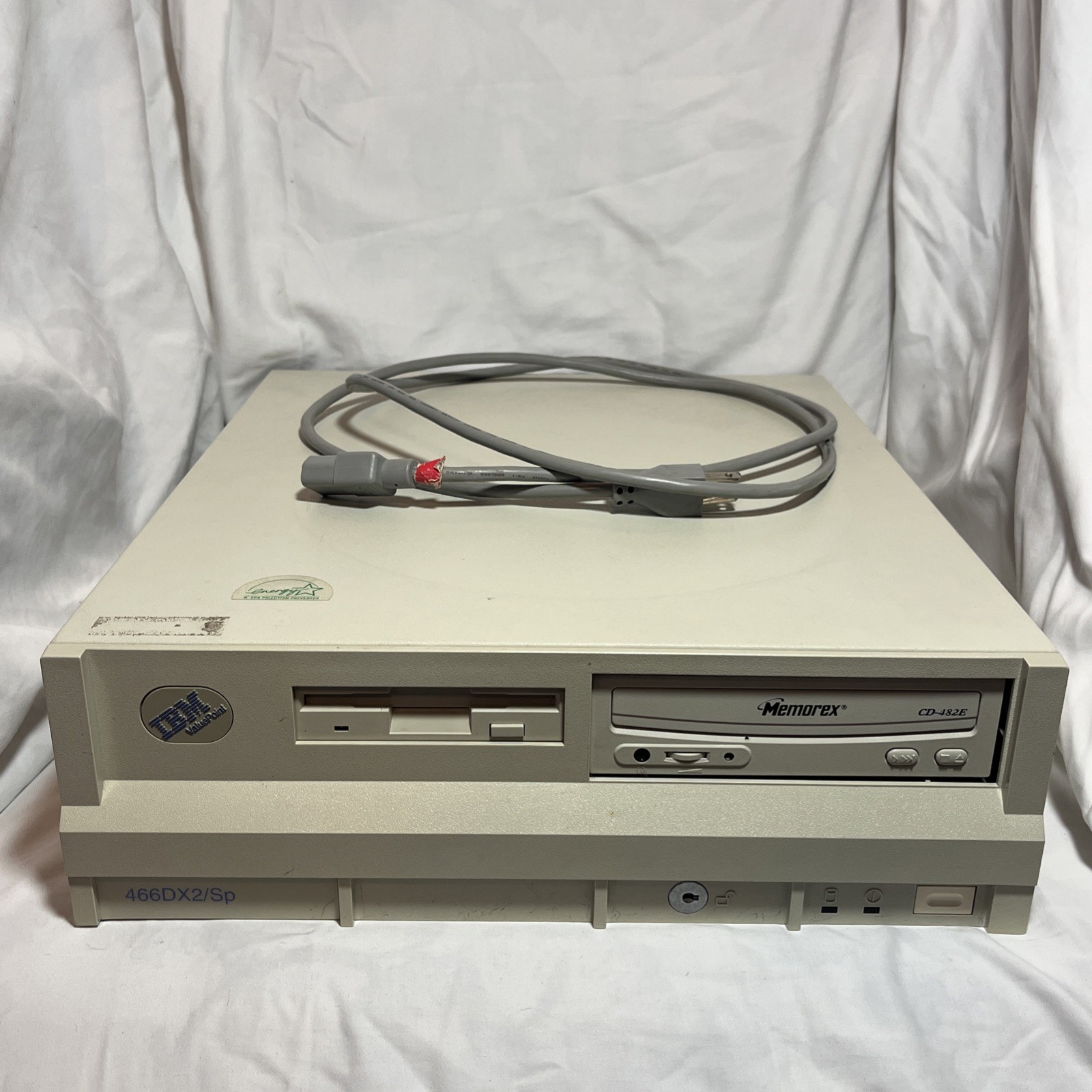 IBM ValuePoint 466DX2/Sp Desktop Computer Power On And Boots AS IS *Read*