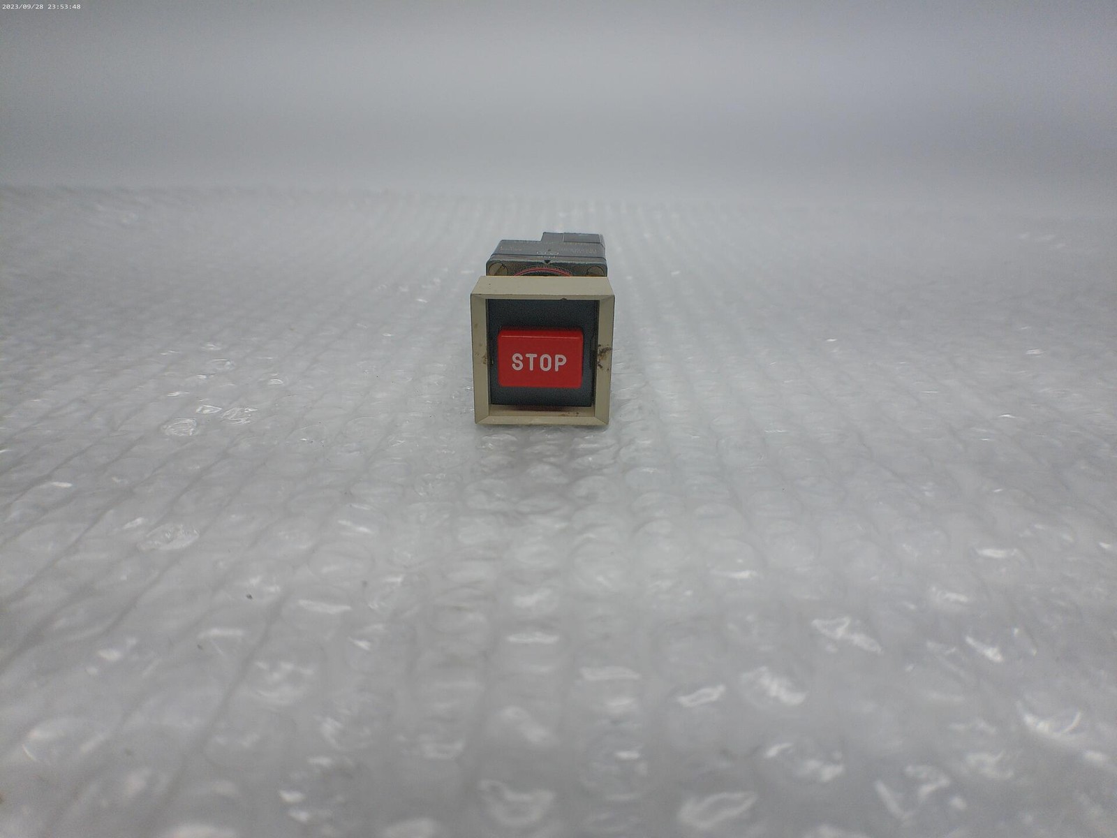 ALLEN BRADLEY 800MS-XO SER.A PUSHBUTTON SWITCH NSNP