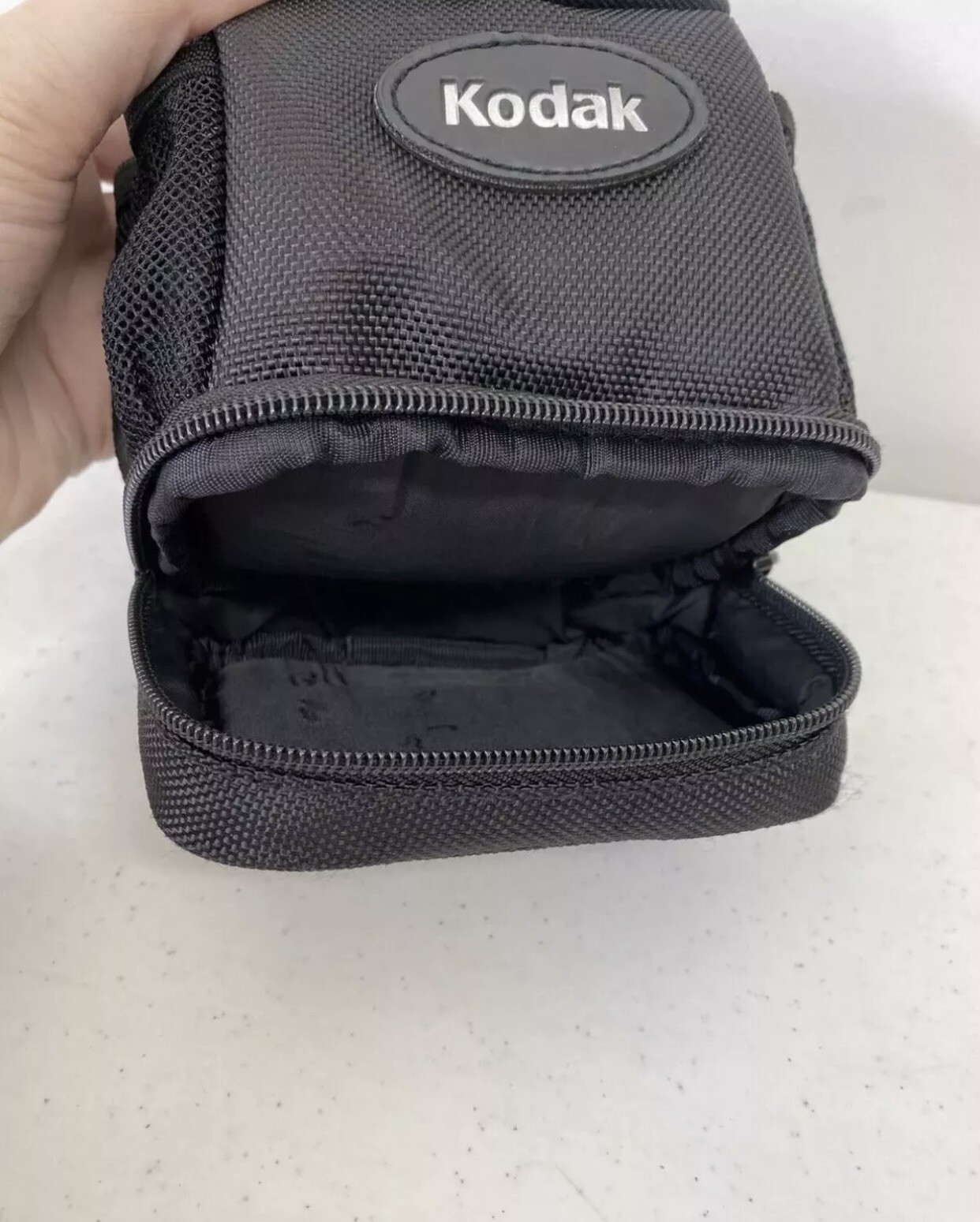 Nice Kodak Compact Digital Camera Black Case Bag Handle Zipper Mesh Pockets