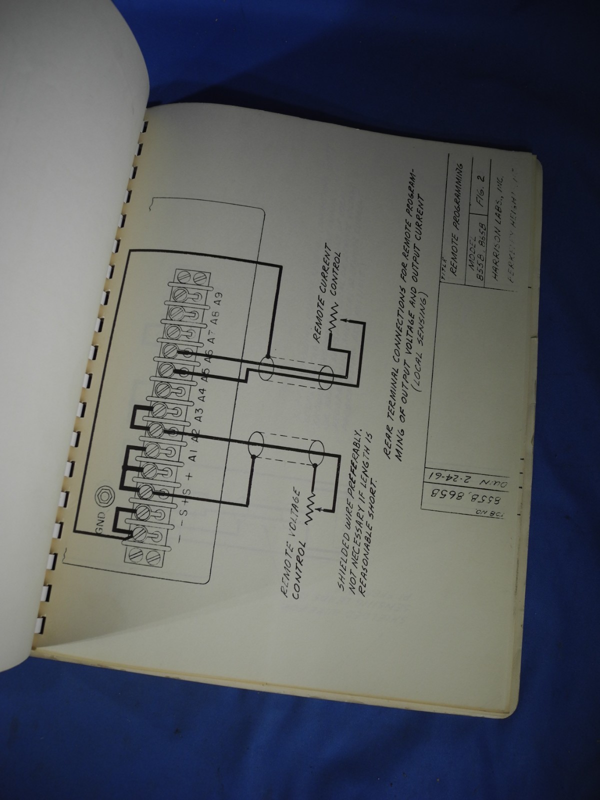 Original HLAB REGULATED POWER SUPPLY MODEL 855B INSTRUCTION AND OPERATING MANUAL