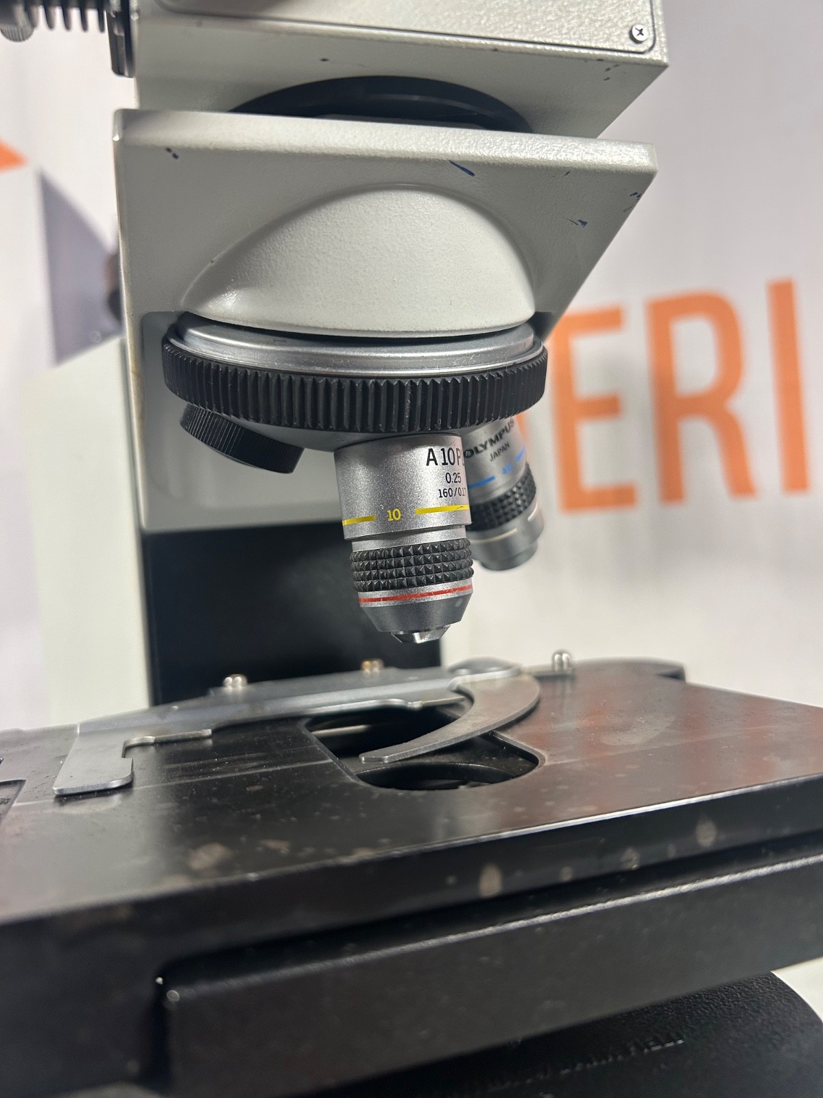 Olympus CH30 Lab Microscope with 2 lenses