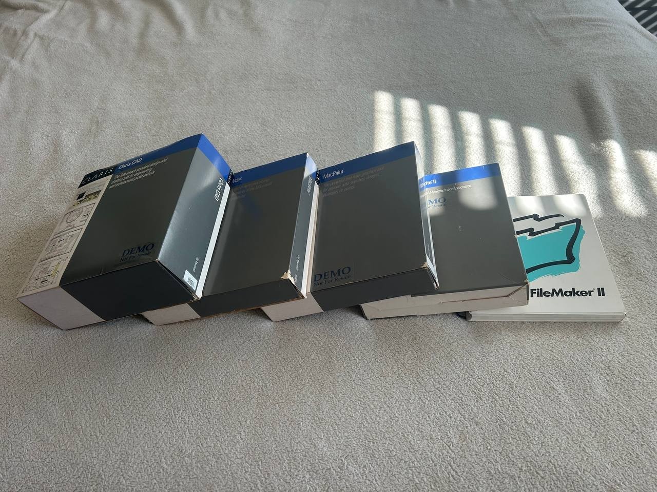 Claris Vintage Macintosh Boxes & Manuals Lot MacWrite II CAD FileMaker II