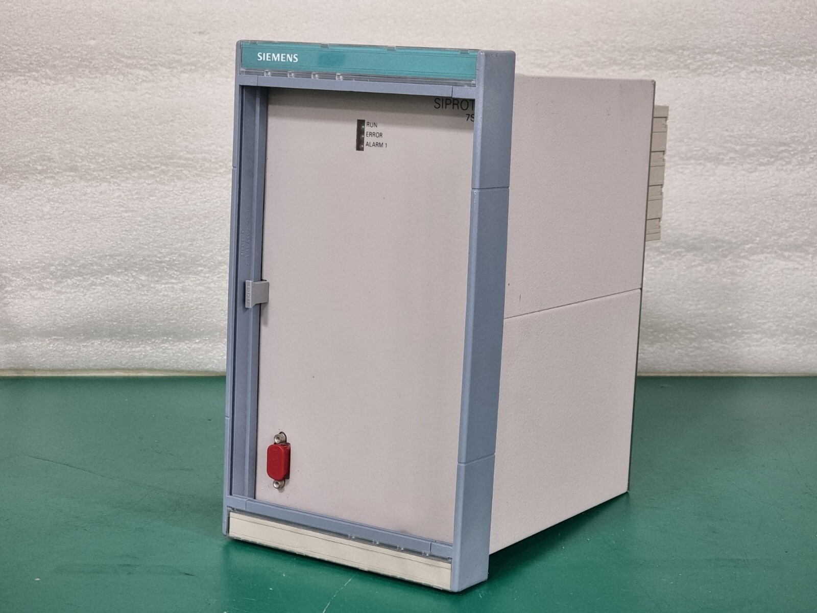 SIEMENS SIPROTEC 7SS52 BUSBAR PROTECTION