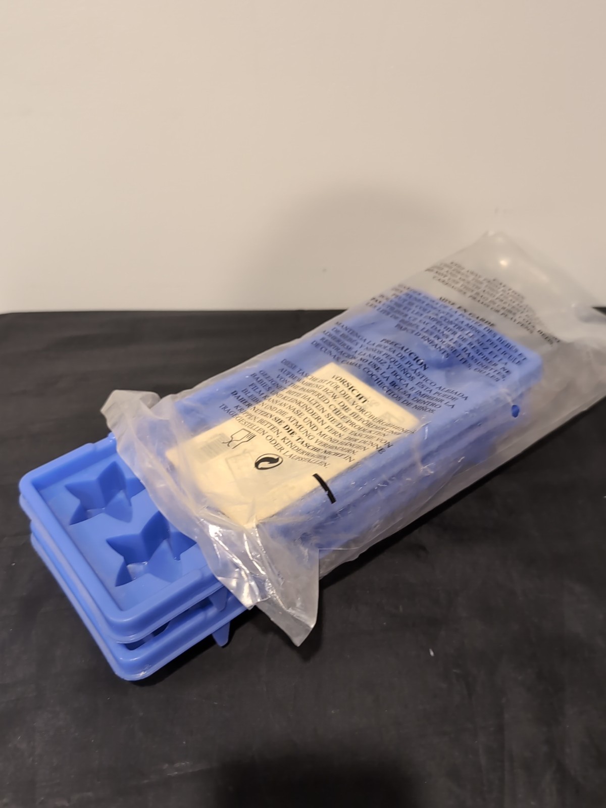 Pampered Chef Star Ice Cube Tray Set - Blue Plastic Item No. 2280