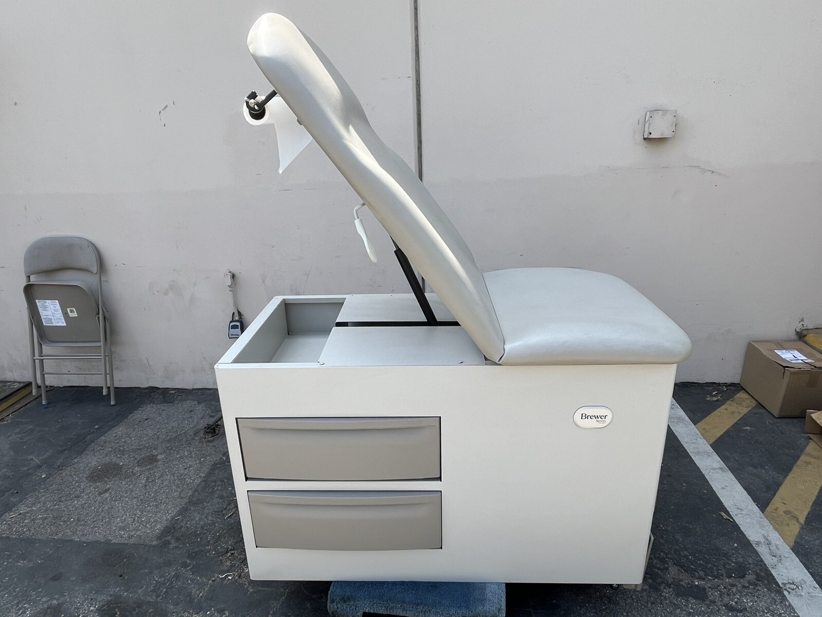 Brewer Access 5001-22 Exam Table