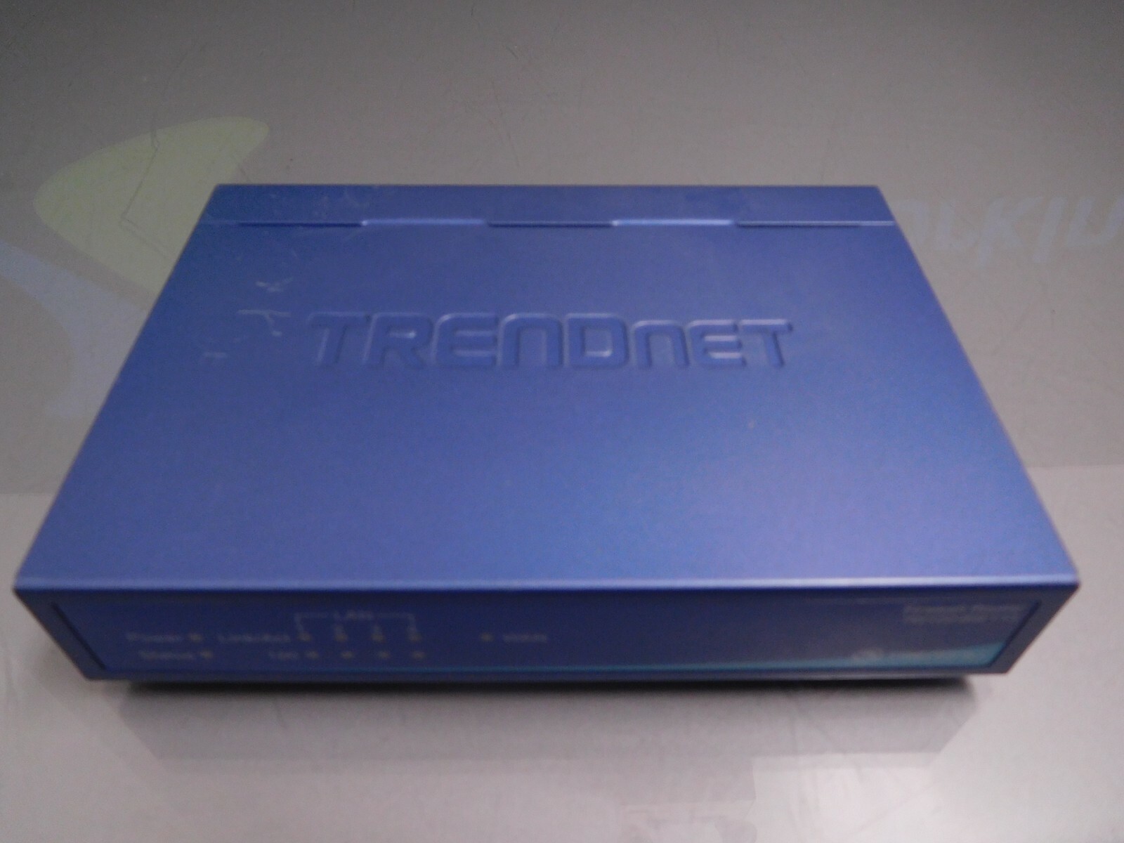 TRENDnet TW100-BRF114 4-Port Cable DSL Firewall Router