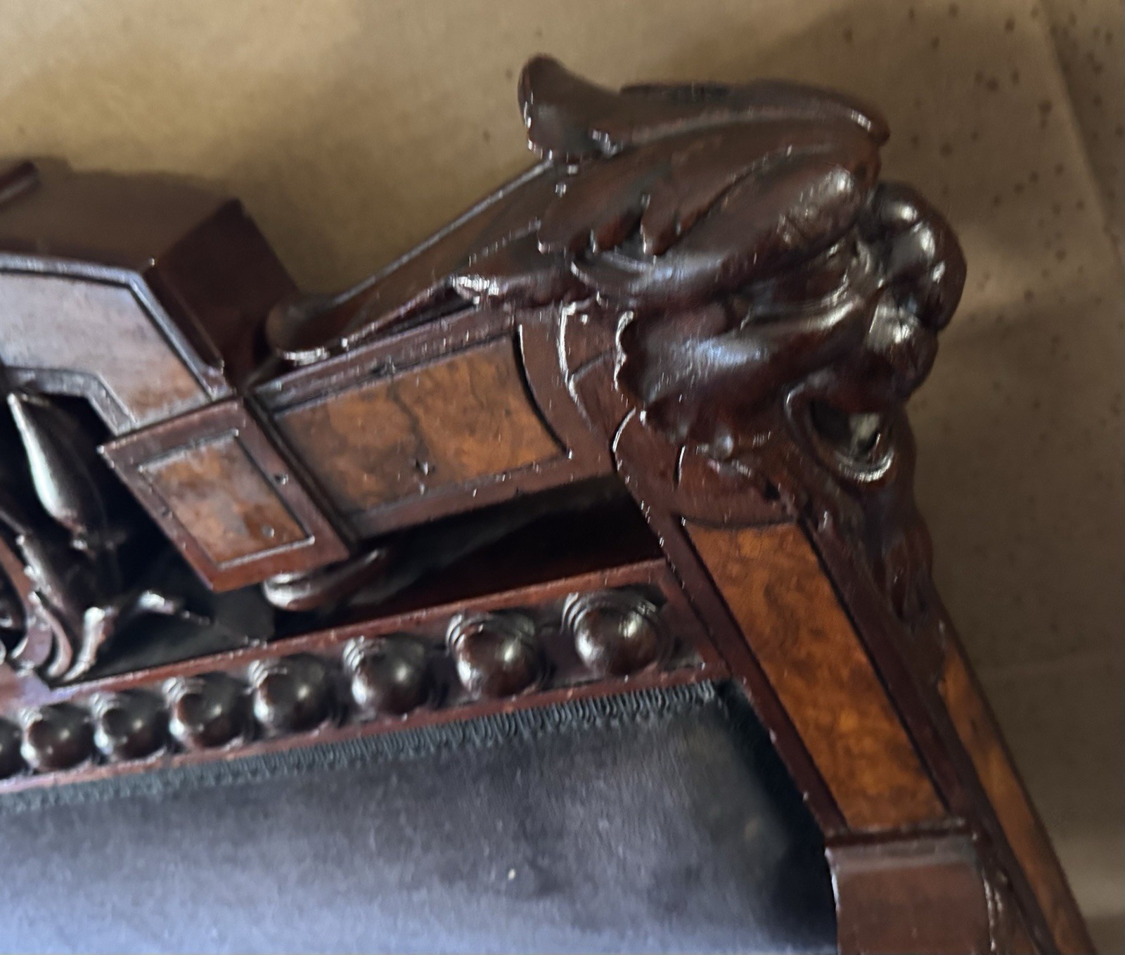 RENAISSANCE WALNUT LION HEAD ARM PHOTOGRAPHERS CHAIR