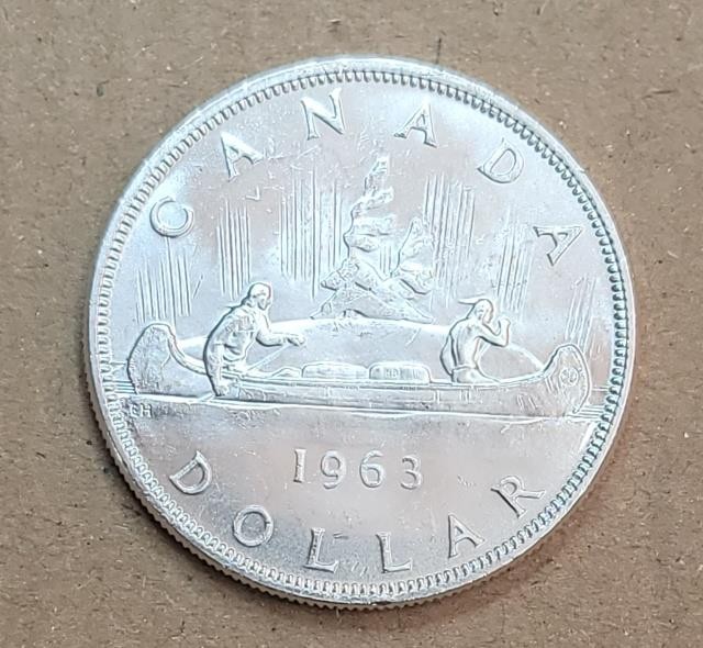 $1 Voyager Canoe 1963 Canada Ag