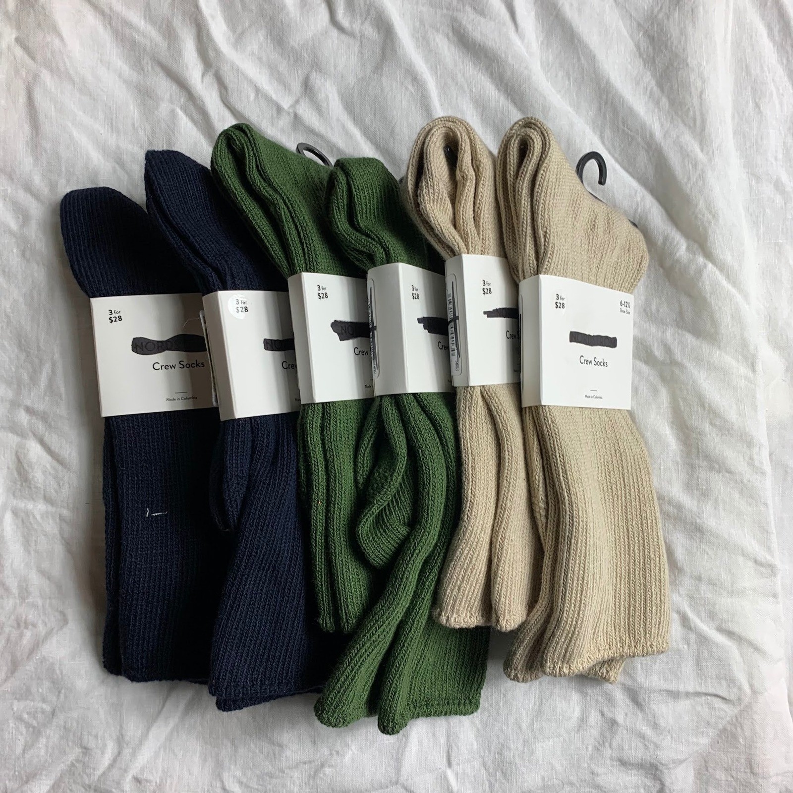 Nordstrom Crew Socks Pack of 6 3 Diff Color Pair Shoe Size 6-12 Cotton Blend