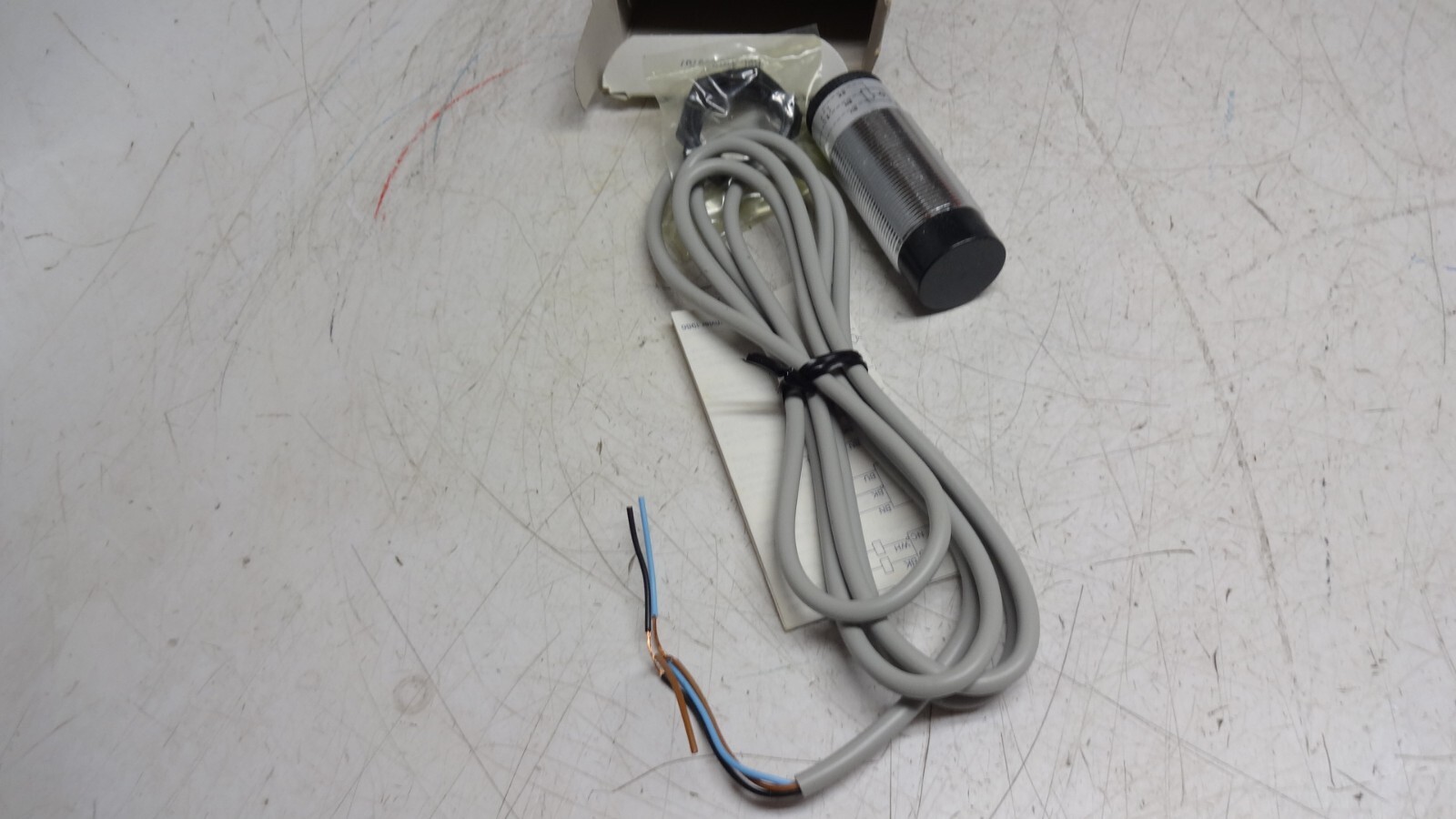 Telemecanique XSA-J15713 ProxImitySensor Switch New