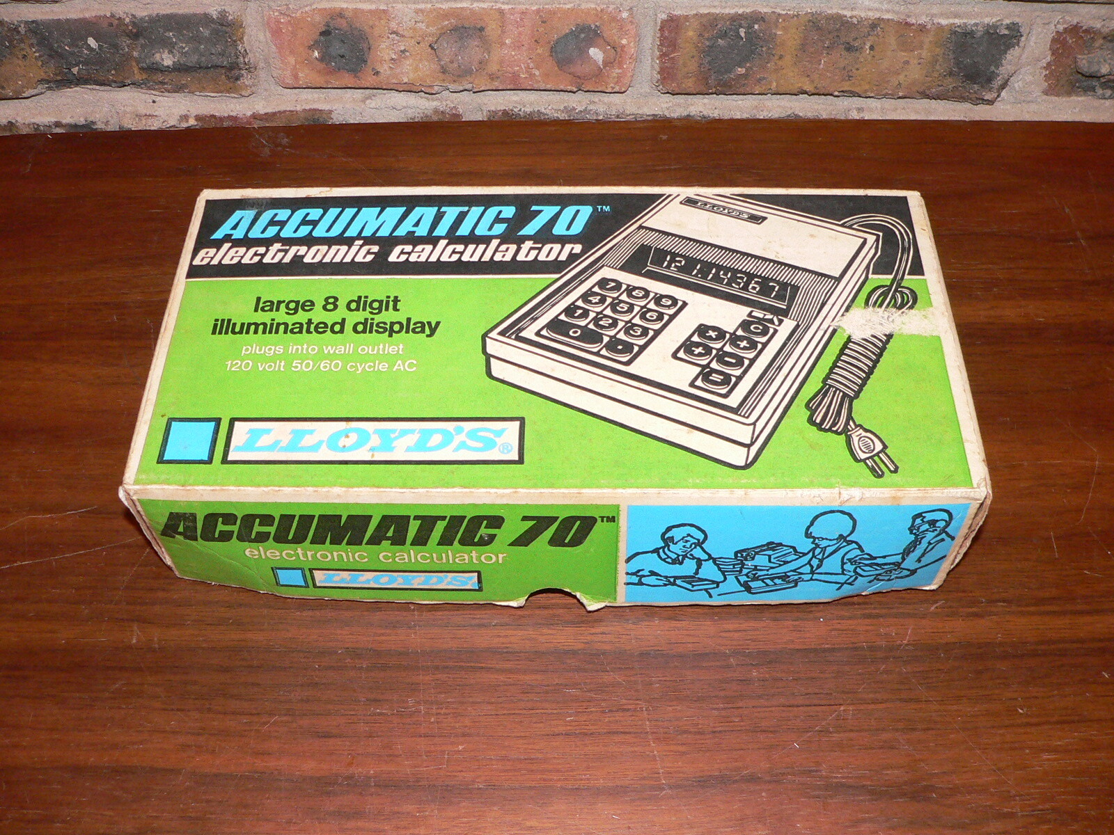 Vintage Lloyd's Accumatic 70 Calculator w/Original Box, Papers~Bad Display
