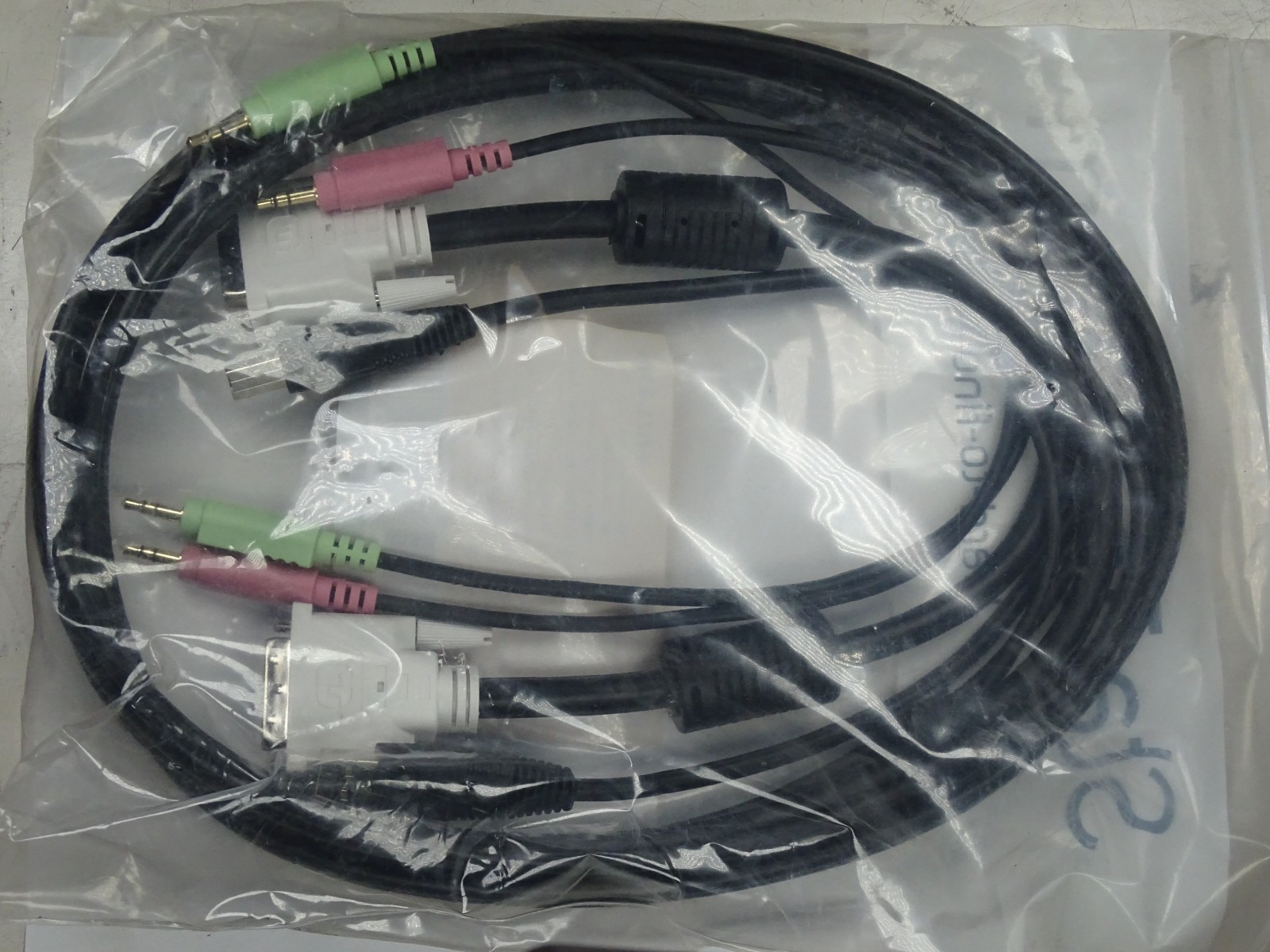 StarTech 6ft 4-in-1 USB DisplayPort KVM Switch Cable