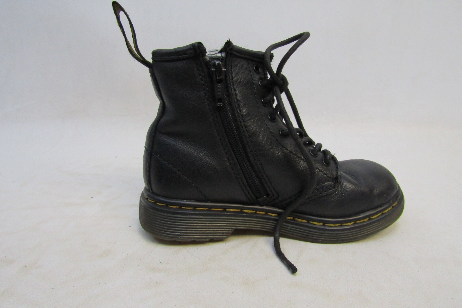 Dr. Martens Little Kids Youth Sz 9 Black Leather Lace Up Zip 8 Eye Ankle Boots