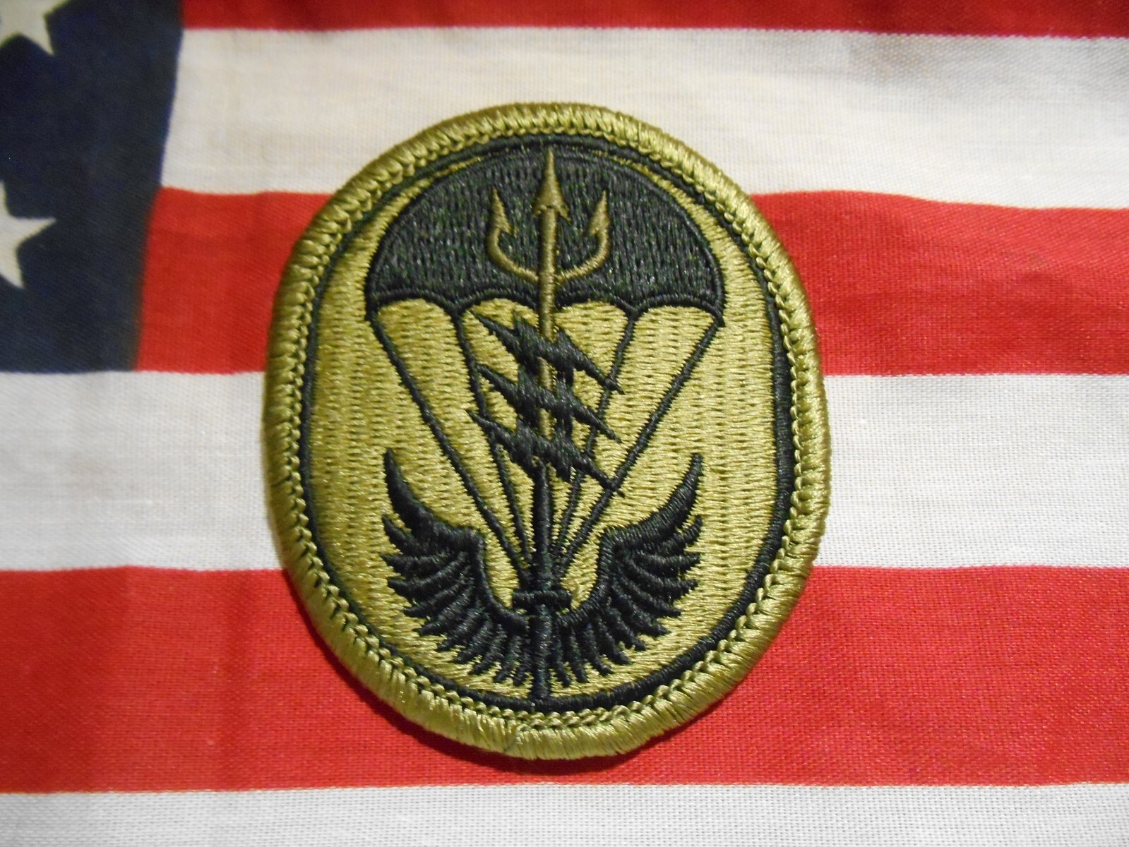 US ARMY SPECIAL OPERATIONS COMMAND SOUTH SUBDUED PATCH WITH HOOKS
