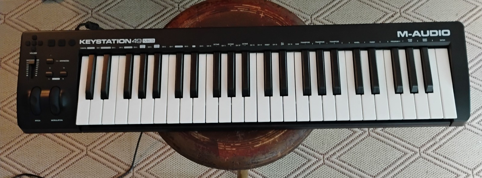 M-Audio Keystation 49 MK3 49-Key USB MIDI Controller w/ Software, Wheels