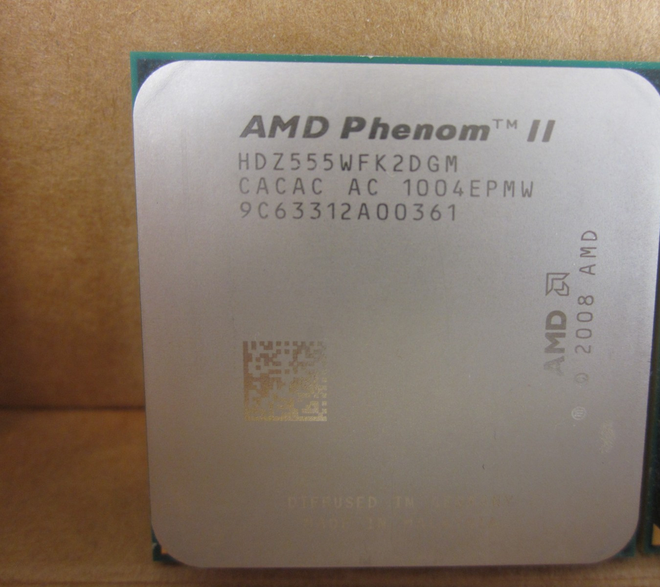 AMD Phenom 2 Black Edition AM3 3.2 GHz Dual-Core (HDZ555WFK2DGM) Processor CPU