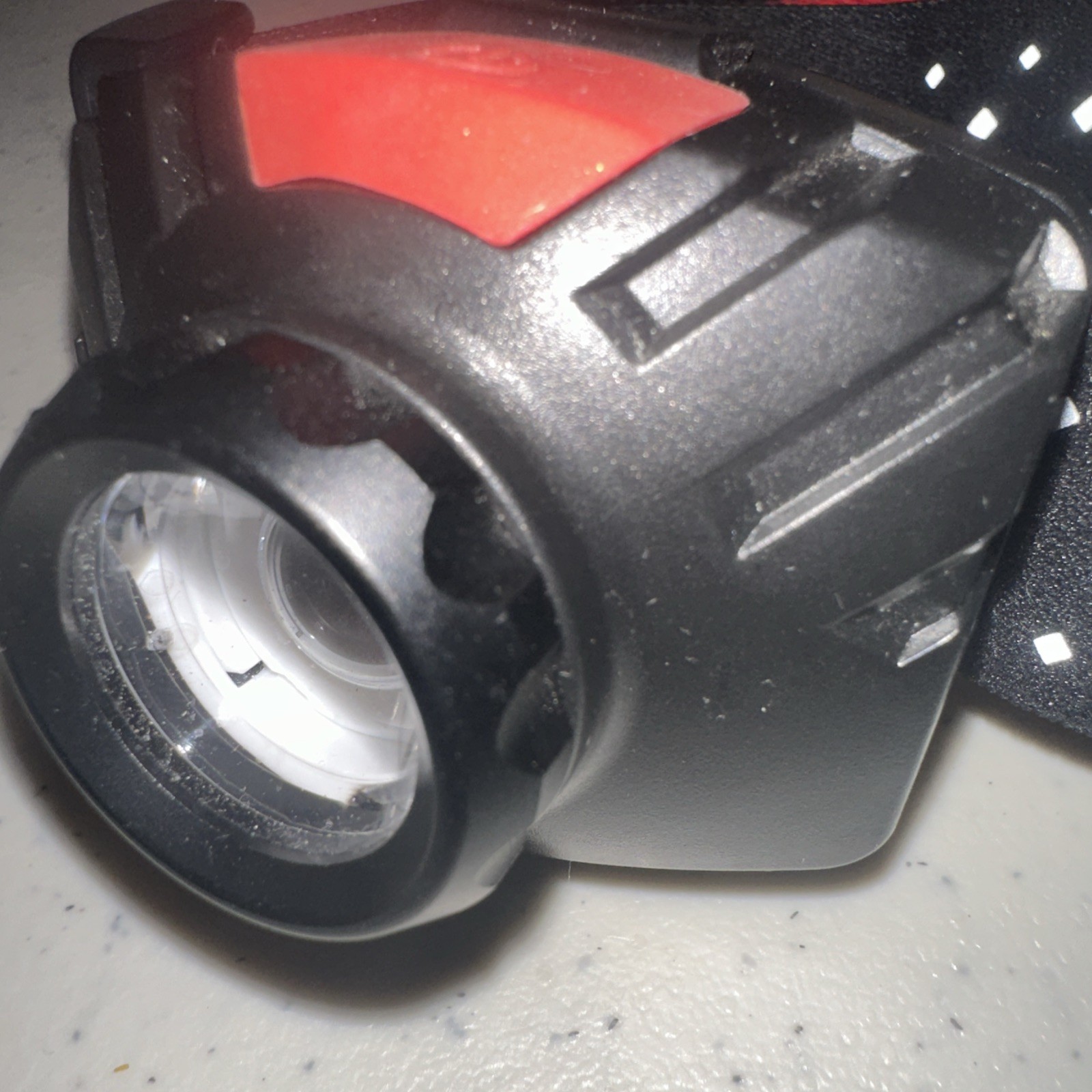 Coast 21324 FL70 Focusing LED Headlamp