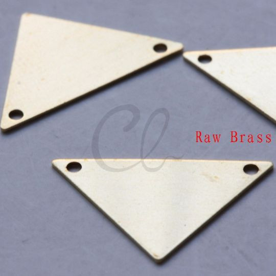 20 Pieces Raw Brass Triangle Link - 16x25mm (2005C)