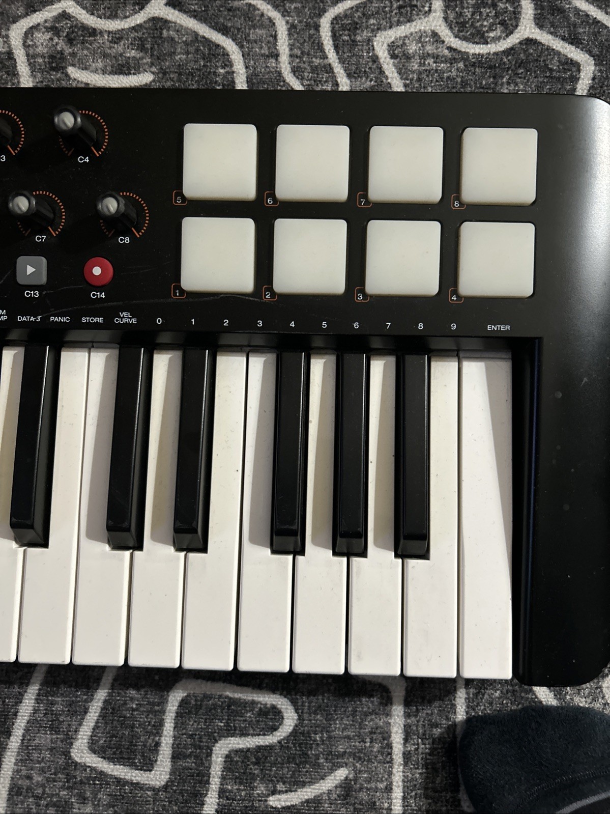 M-Audio Oxygen 25 MKV 25-Key USB Keyboard Controller Beat/drum Machine Studio