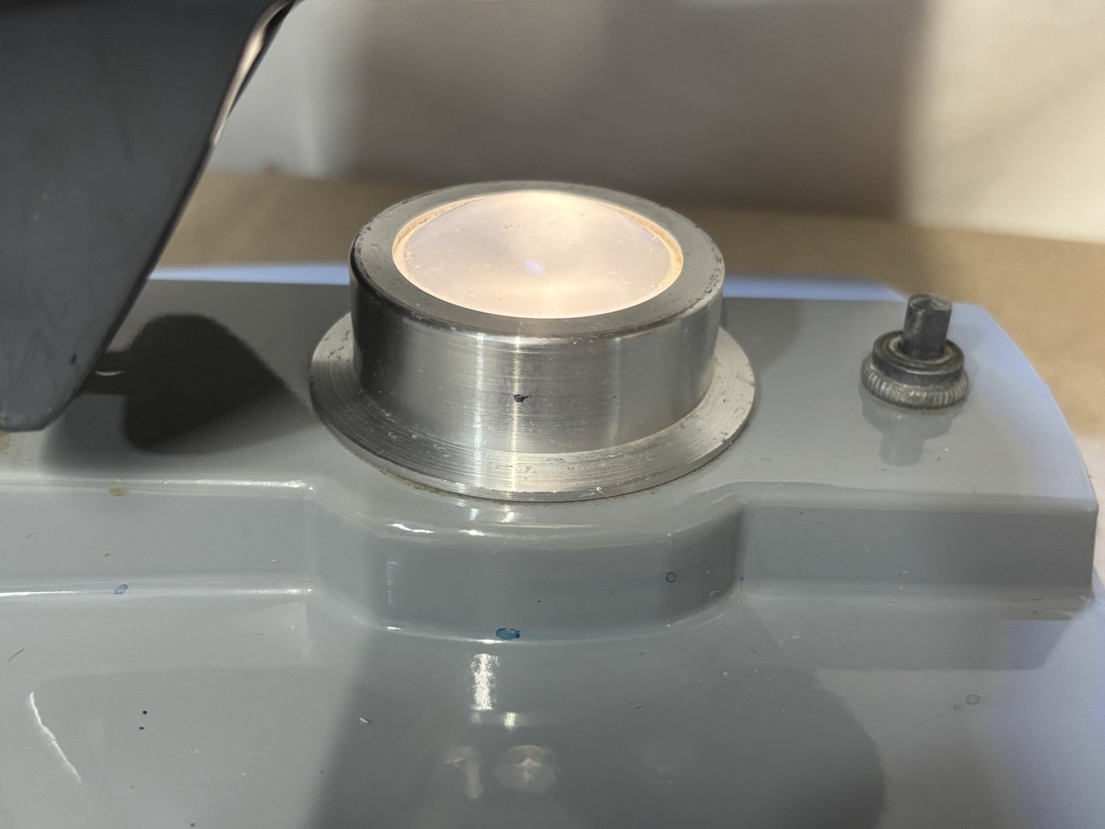 American Optical One-Sixty Vintage Microscope 2 Objective Lenses Made in USA!