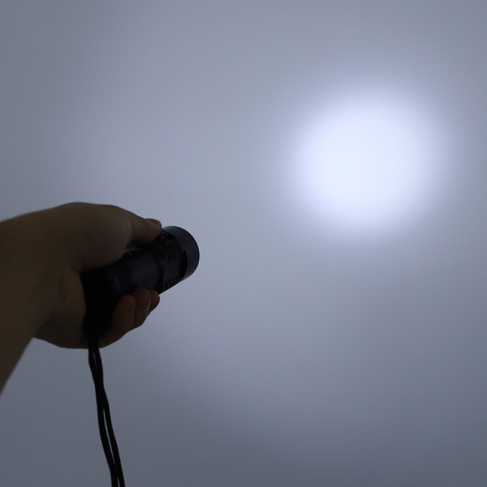 LED Dive Light Waterproof Compact Bright Diving Torch Submersible Flashlight