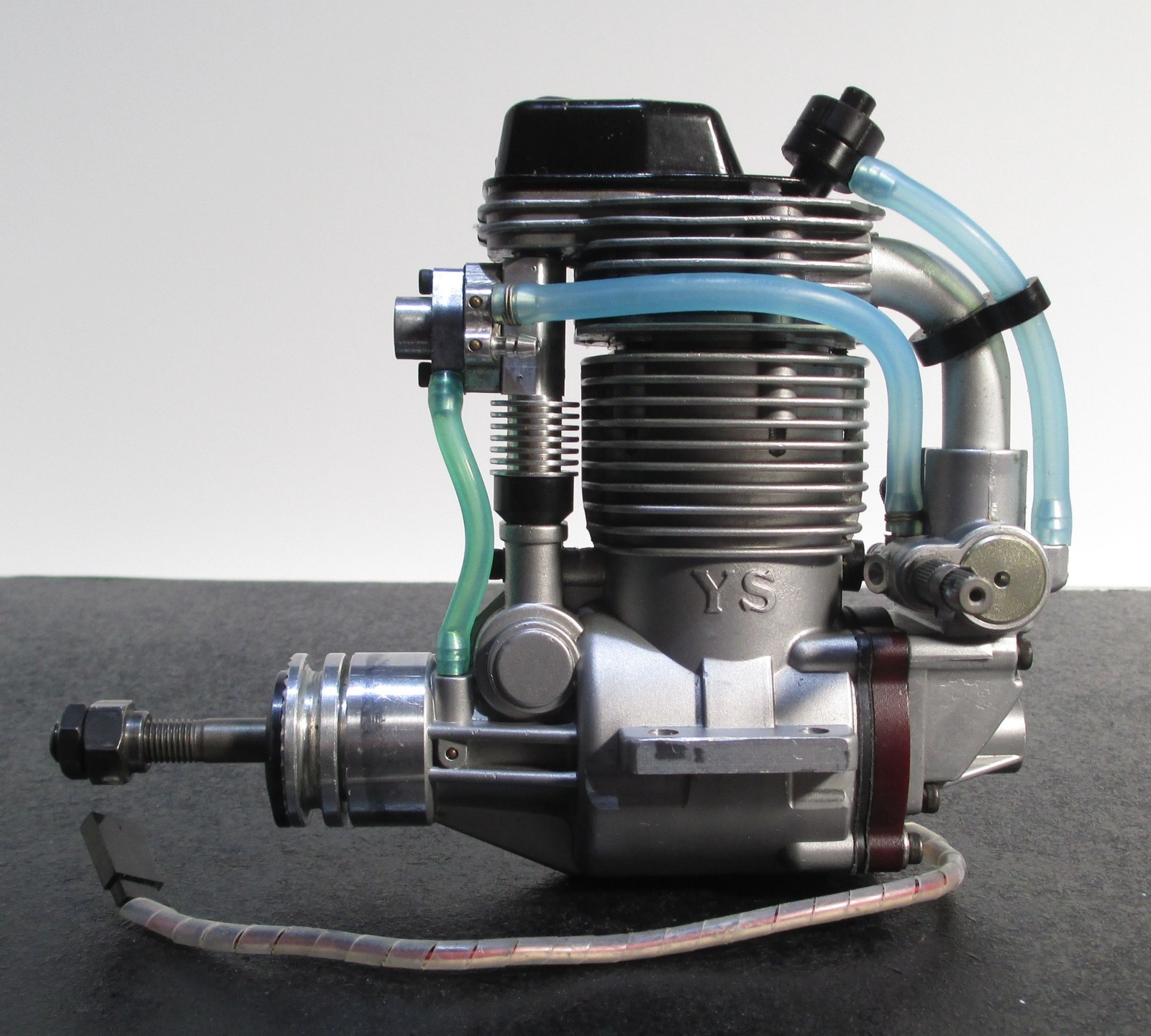 YS DZ170cdi 27.95cc 4-Stroke Glow Engine with CDi Unit and Super Mount, Used