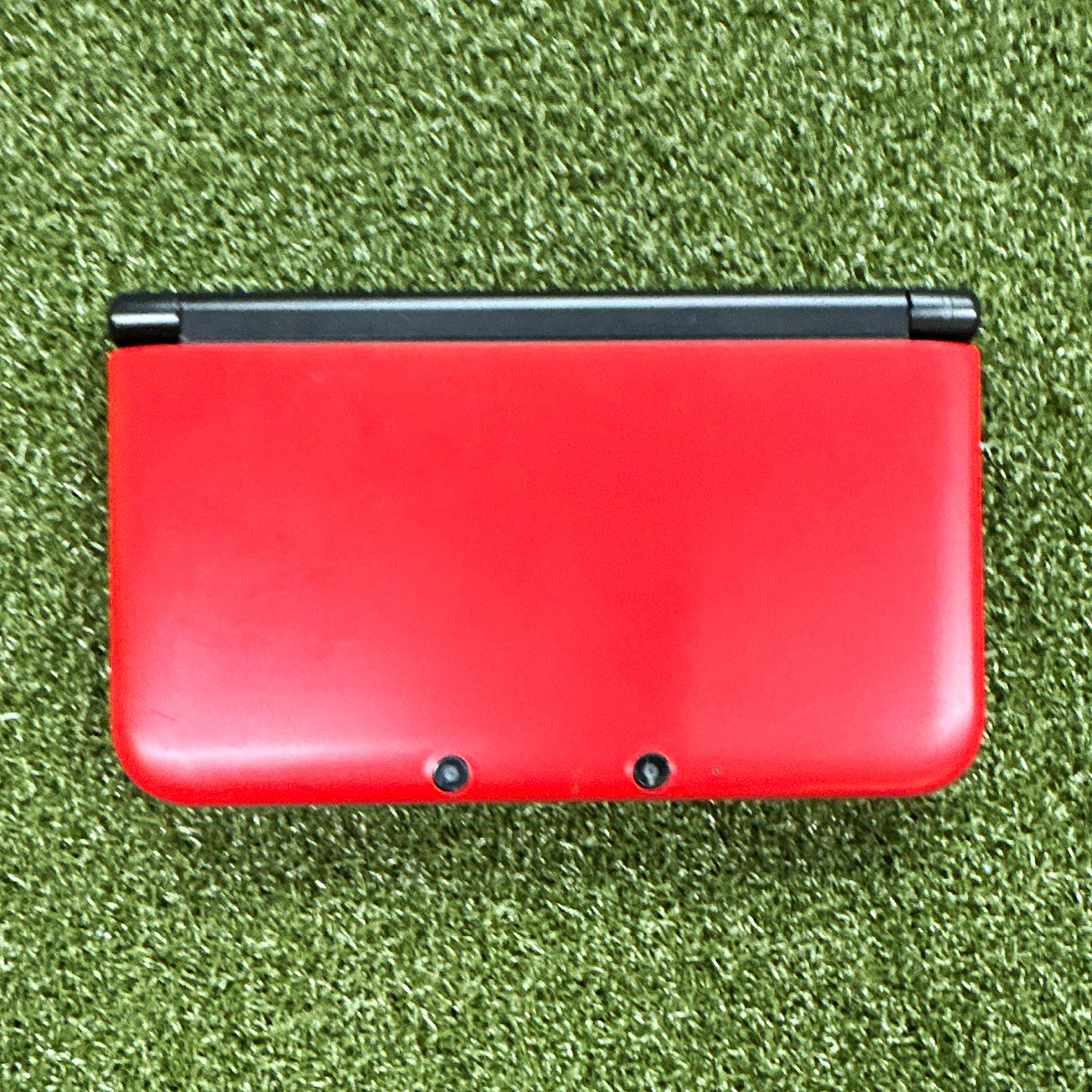 Nintendo 3DS XL SPR-001 Red/Black Handheld System 4GB 3D NTSC-U/C