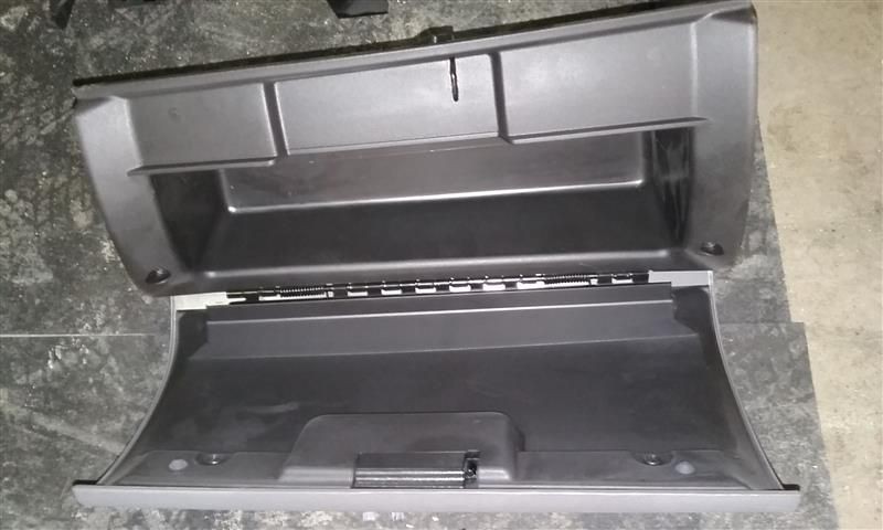 SILVRDO25 2014 Glove Box 1071146