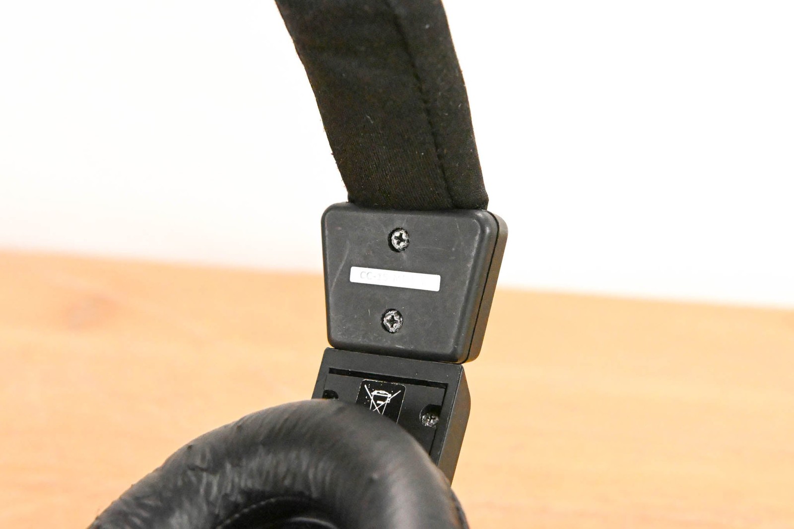 Clear-Com CC-15-MD4 Single-Ear Intercom Headset with Mini DIN Connector CG01YL3